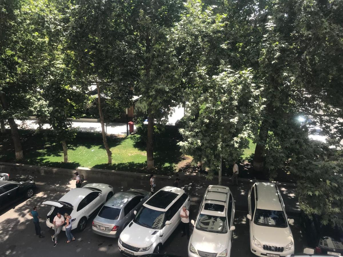 Nor Ekats Aparthotel Yerevan Bagian luar foto