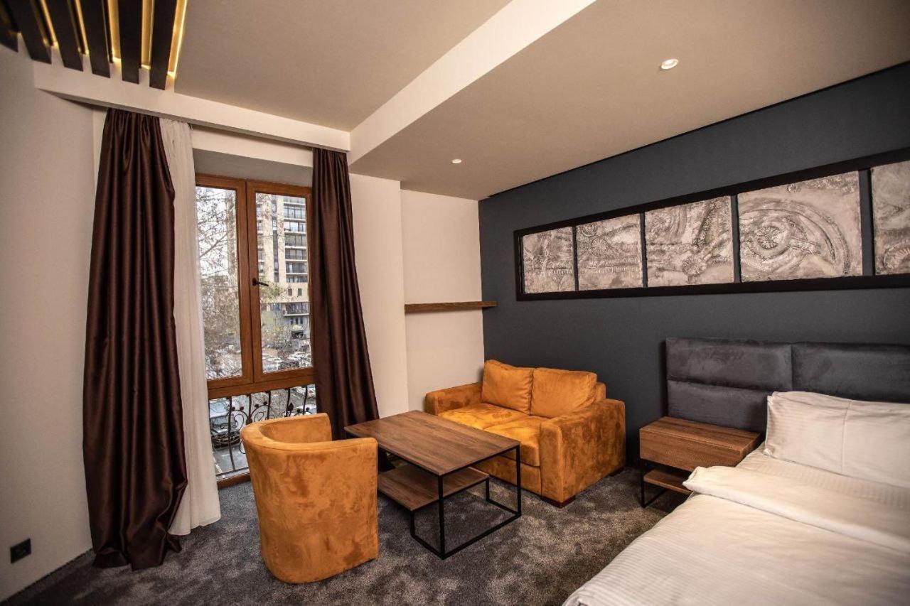 Nor Ekats Aparthotel Yerevan Bagian luar foto