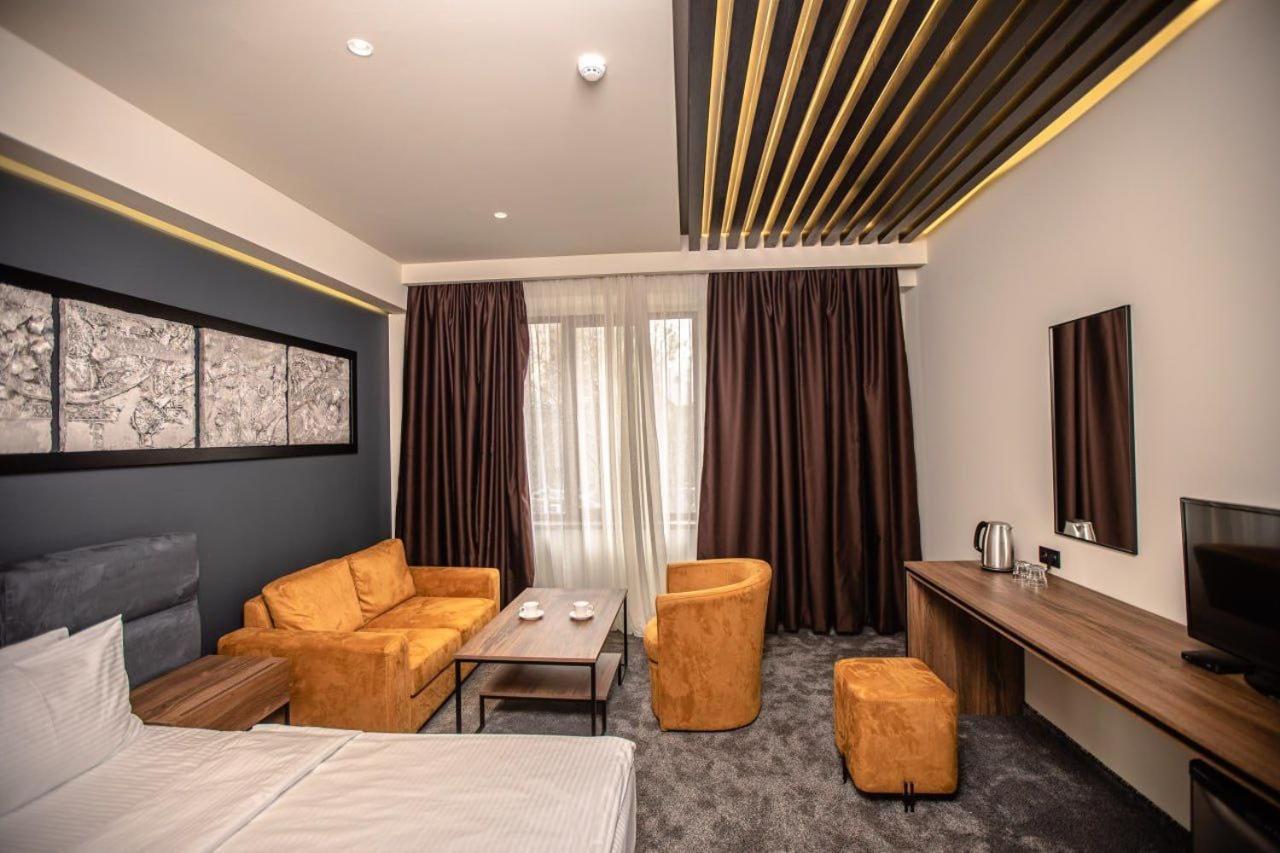 Nor Ekats Aparthotel Yerevan Bagian luar foto