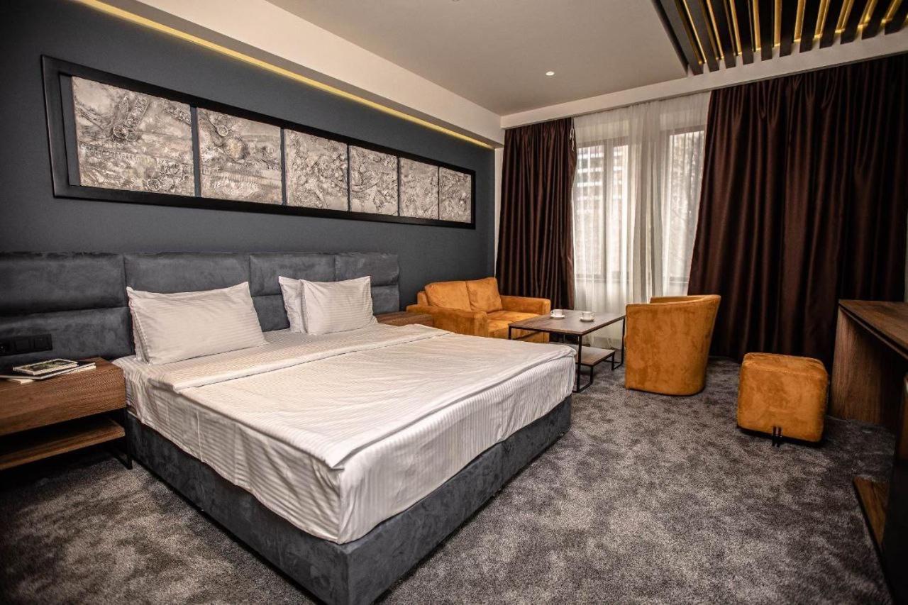 Nor Ekats Aparthotel Yerevan Bagian luar foto