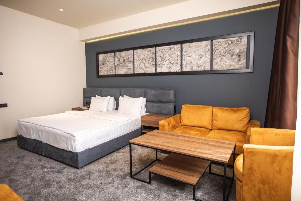Nor Ekats Aparthotel Yerevan Bagian luar foto