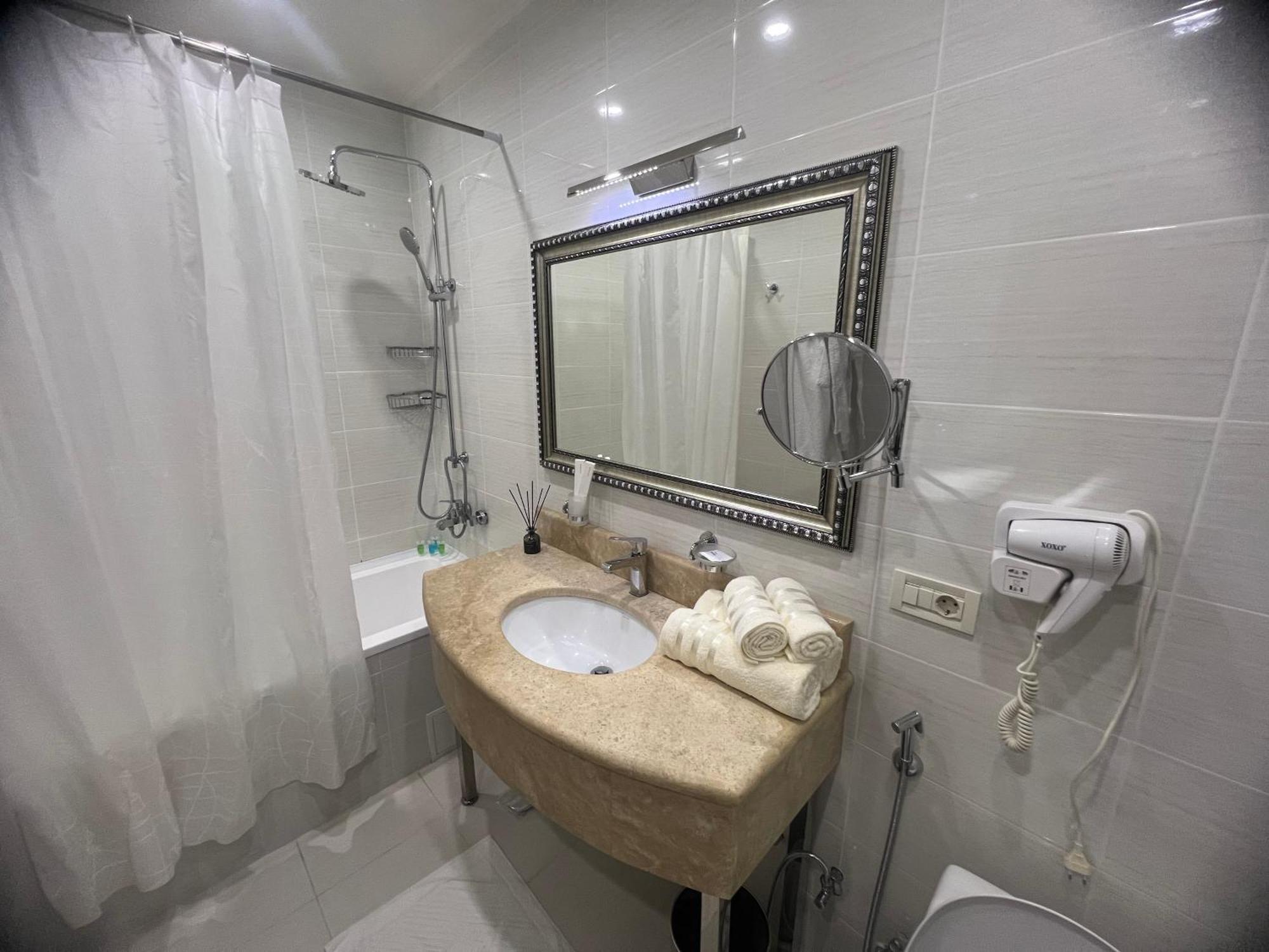 Nor Ekats Aparthotel Yerevan Bagian luar foto